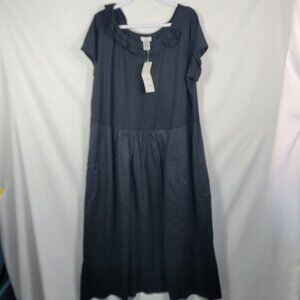 2 Friends Plus Size Dress Women's Size 22 Short Sleeve Long Length NEW